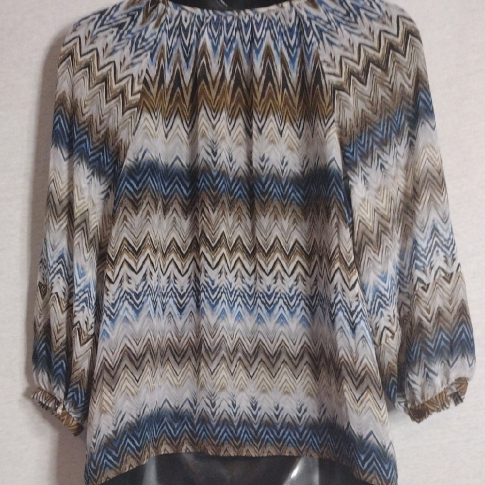 Zac & Rachel Blue and Brown Chevron Print Sheer Blouse Size Medium - Picture 5 of 7